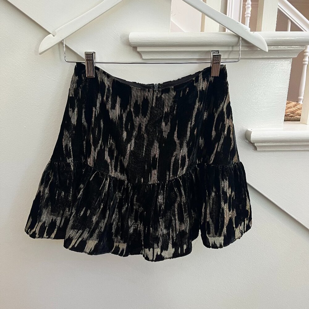 DO+BE Black and Gold Skirt